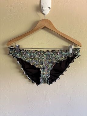 2016 Victoria’s Secret The Ruffle Cheeky Bathing Suit Bikini Bottoms Size Large